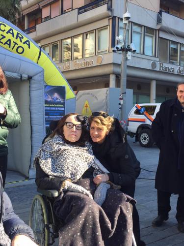 Consegna pulmino alla Misericordia di Pescara